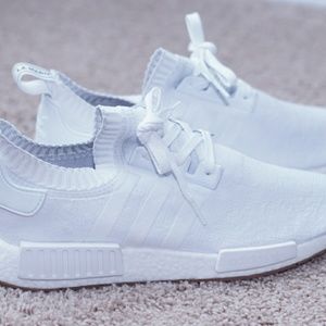Adidas NMD Triple White w/ gum sole sz.11